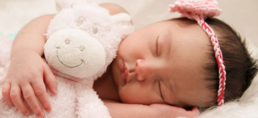 תינוק לא ישן בלילה -7 כללי זהב שיעזרו לכם להקל על תינוקכם בלי בכי